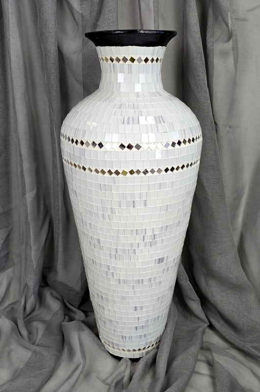Váza biela, 80 cm, mozaika - keramika, ručná práca