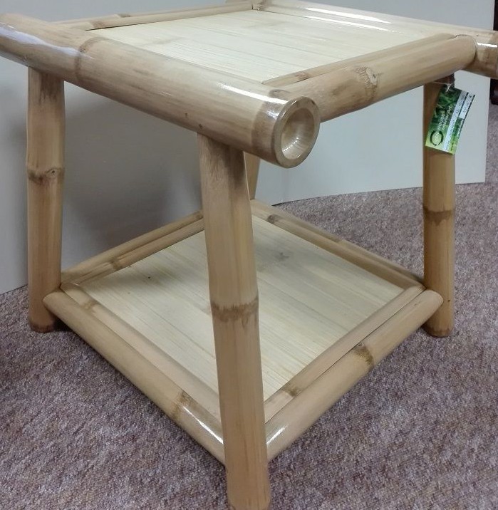 Drevený stolík z bambusu - farba béžová