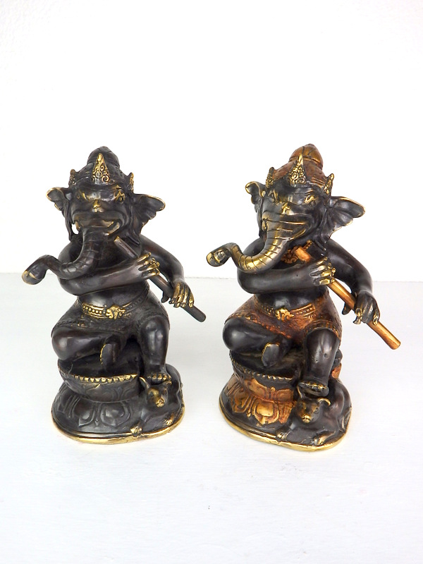 Soška LORD Ganesh s píšťalou, mosadz, ručná práca