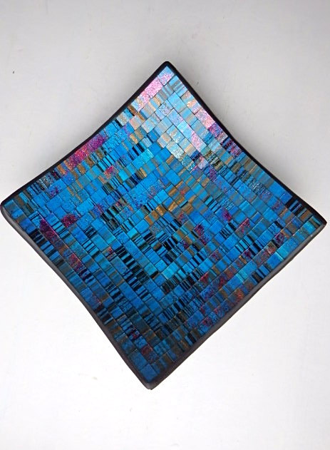 Misa tyrkys ,hranatá, ručná mozaika z Indonézie