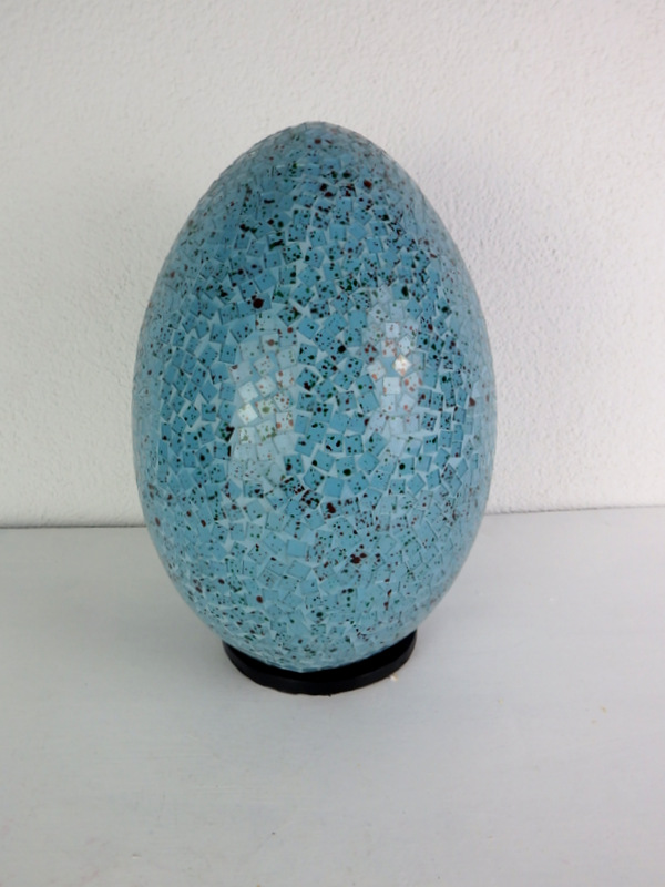 Stolná lampa ART EGG, belasá, 40 cm,ručná práca
