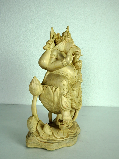 Soška Ganesh na lotose, ručná práca, exotické drevo, 