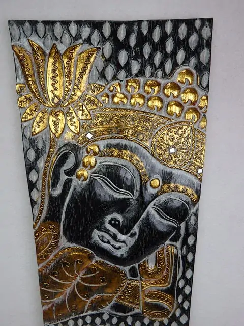 Dekorácia na stenu BUDHA čierny, 120x30cm, exotické drevo, ručná práca