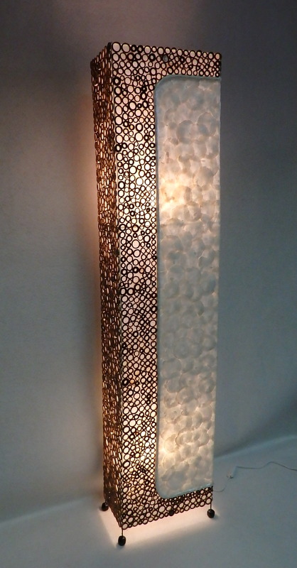 Stojacia lampa RAVENA, pravá perleť, ručná práca