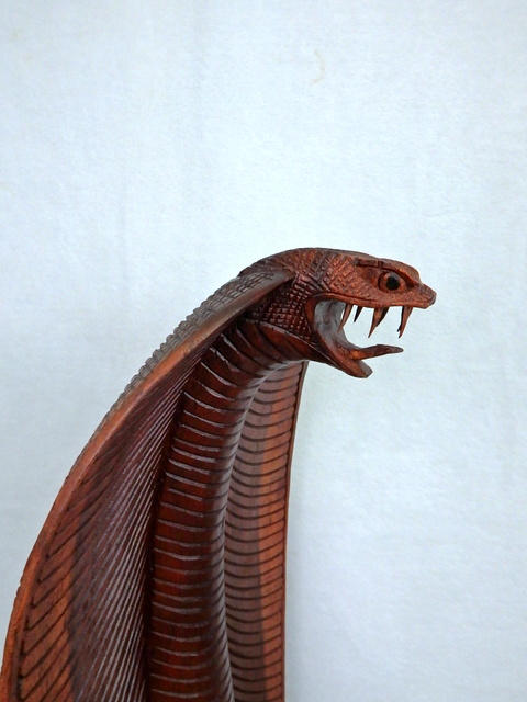 Socha Kobra, 80 cm,  exotické drevo, ručná práca