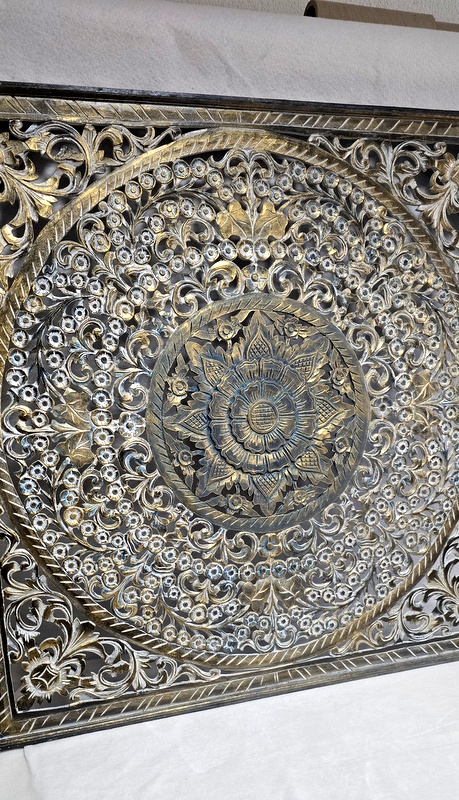 Závesná dekorácia MANDALA zlatá, štvorec 110x110cm, ručná práca