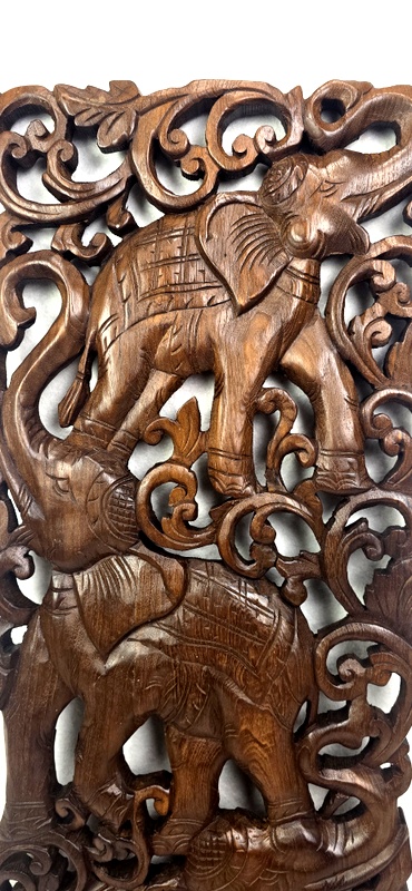Drevená teaková nástenná dekorácia - ručne vyrezávané slony , teak 35x90 cm