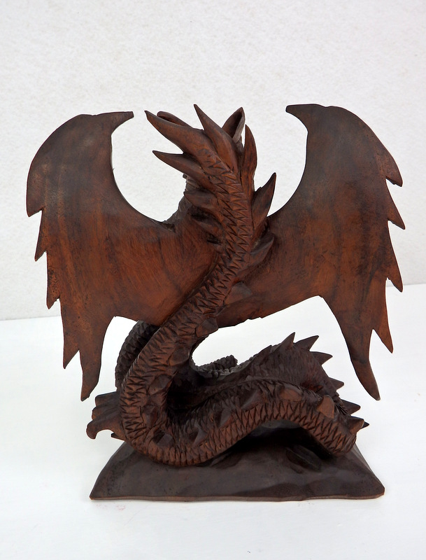 Soška DRAGON , ručná práca, exotické drevo