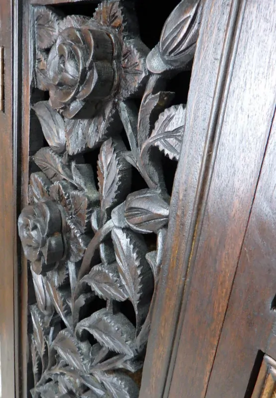 Skrinka do obývačky  ROSE hnedá, drevo, ručná práca, Thajsko