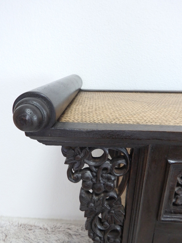 Skrinka do obývačky SURABAYA , hnedá, exotické drevo, ručná práca, Thajsko