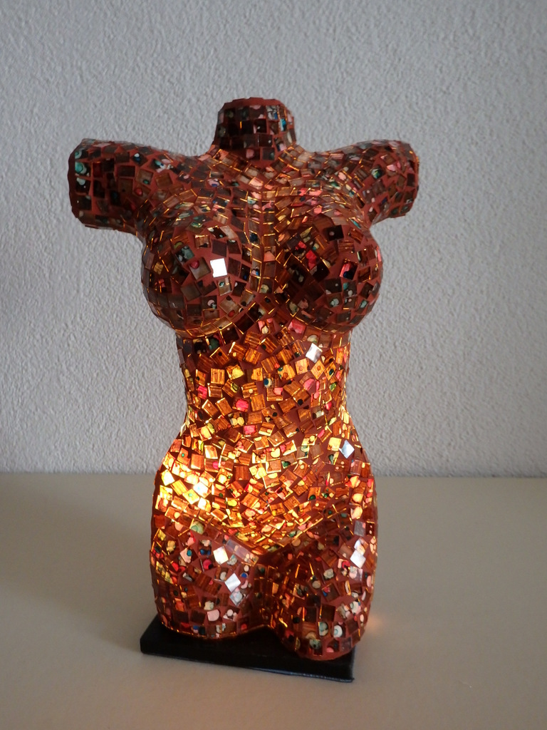 Stolná  lampa Torzo ženy, ručná práca
