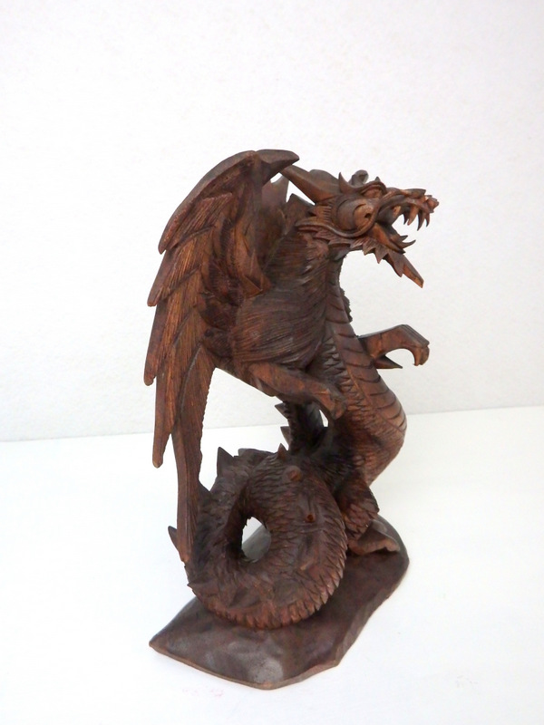 Soška DRAGON , ručná práca, exotické drevo