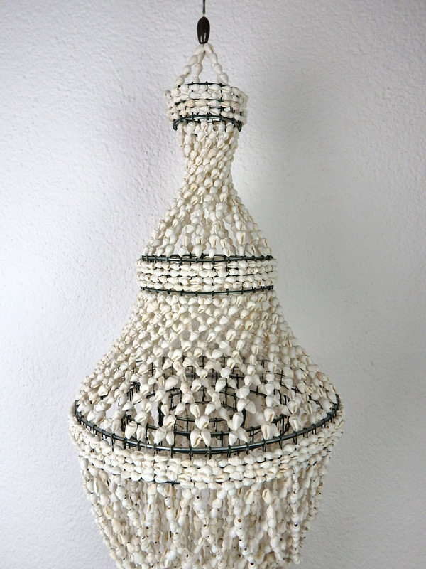 Luster biely z pravých mušlí 80 cm