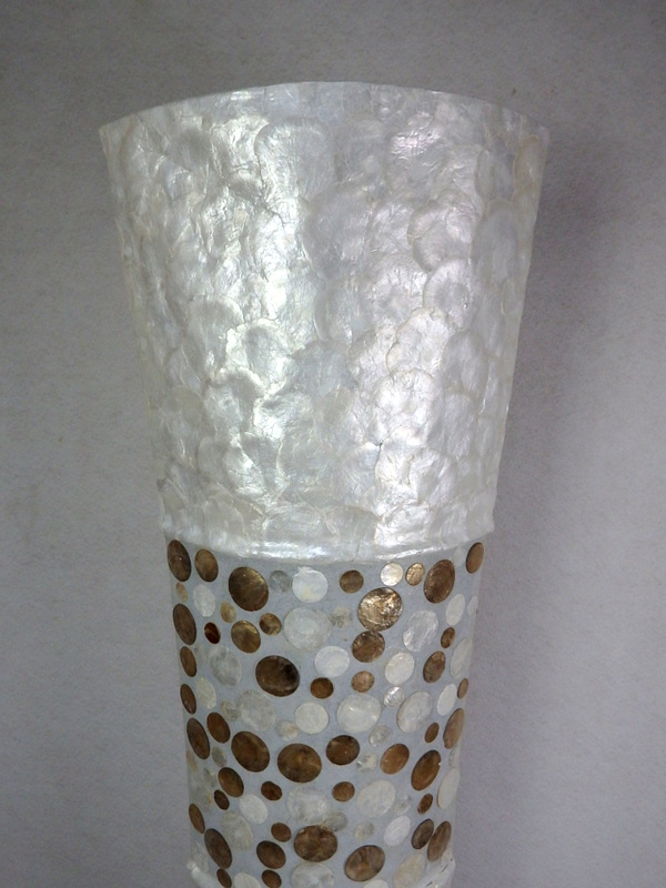 Stojacia lampa PERLA biela, pravá perleť, ručná práca
