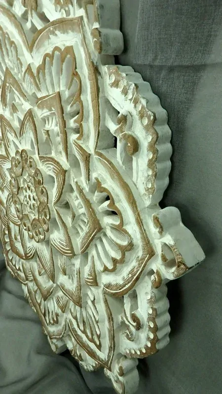 Dekorácia na stenu Mandala biela MILIA, teakové drevo, 90cm, ručná práca