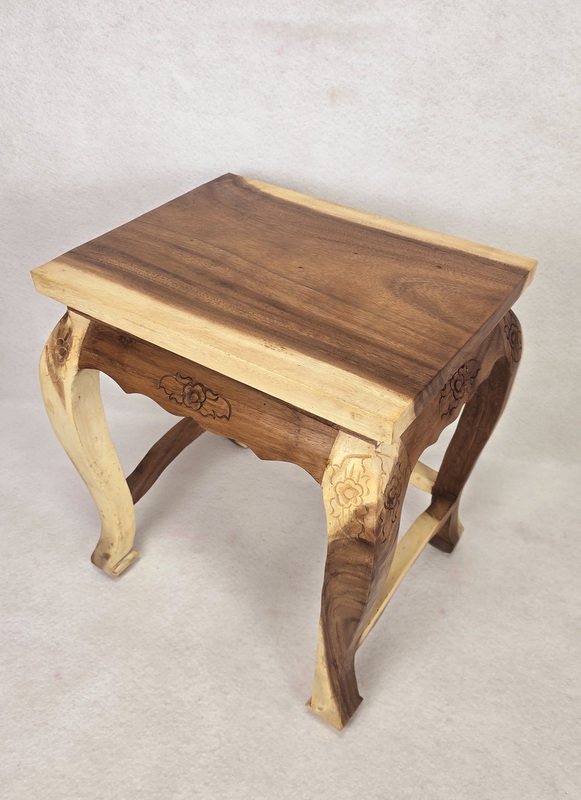 Stolík ORIENTAL - rôzne veľkosti - farba natural, masív suar