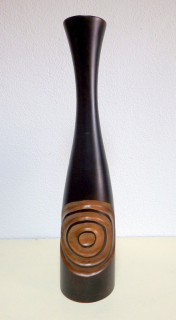 Váza SPIRAL čierna , mangové drevo, ručná práca, Thajsko