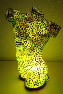 Stolná lampa zelená MEN BODY, 41 cm,  ručná práca, mozaika