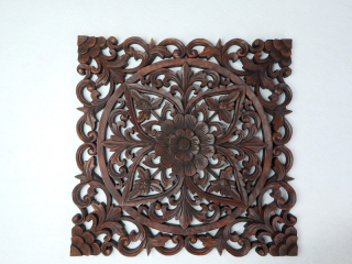 Dekorácia na stenu  MANDALA štvorec, hnedá tmavá, exotické drevo, ručná práca, 50x50 cm